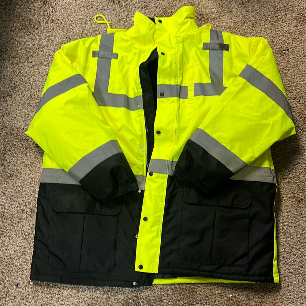 Men’s 3X reflective work jacket by Utility Pro.